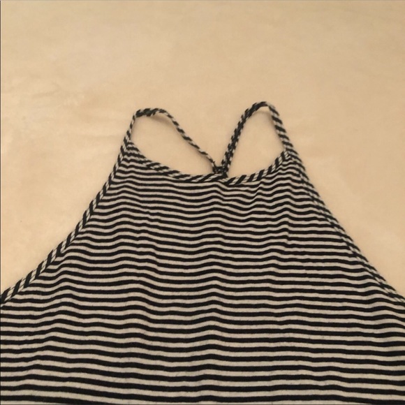 Hollister Tank Top Bundle - Picture 4 of 10